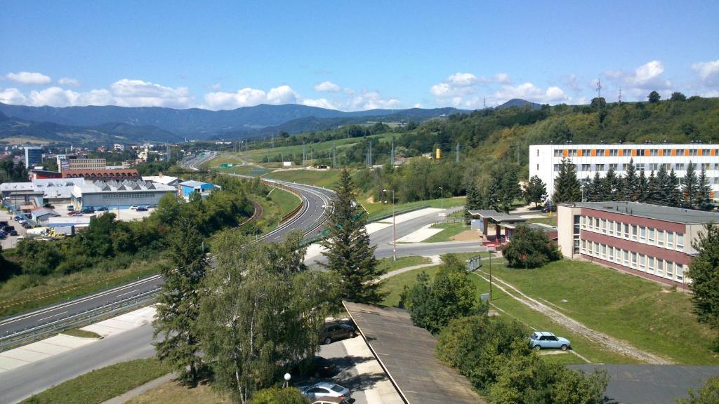 City Hotel B&B, Reception 24 7, 800M Od-From R1, Free Parking Banská Bystrica Extérieur photo