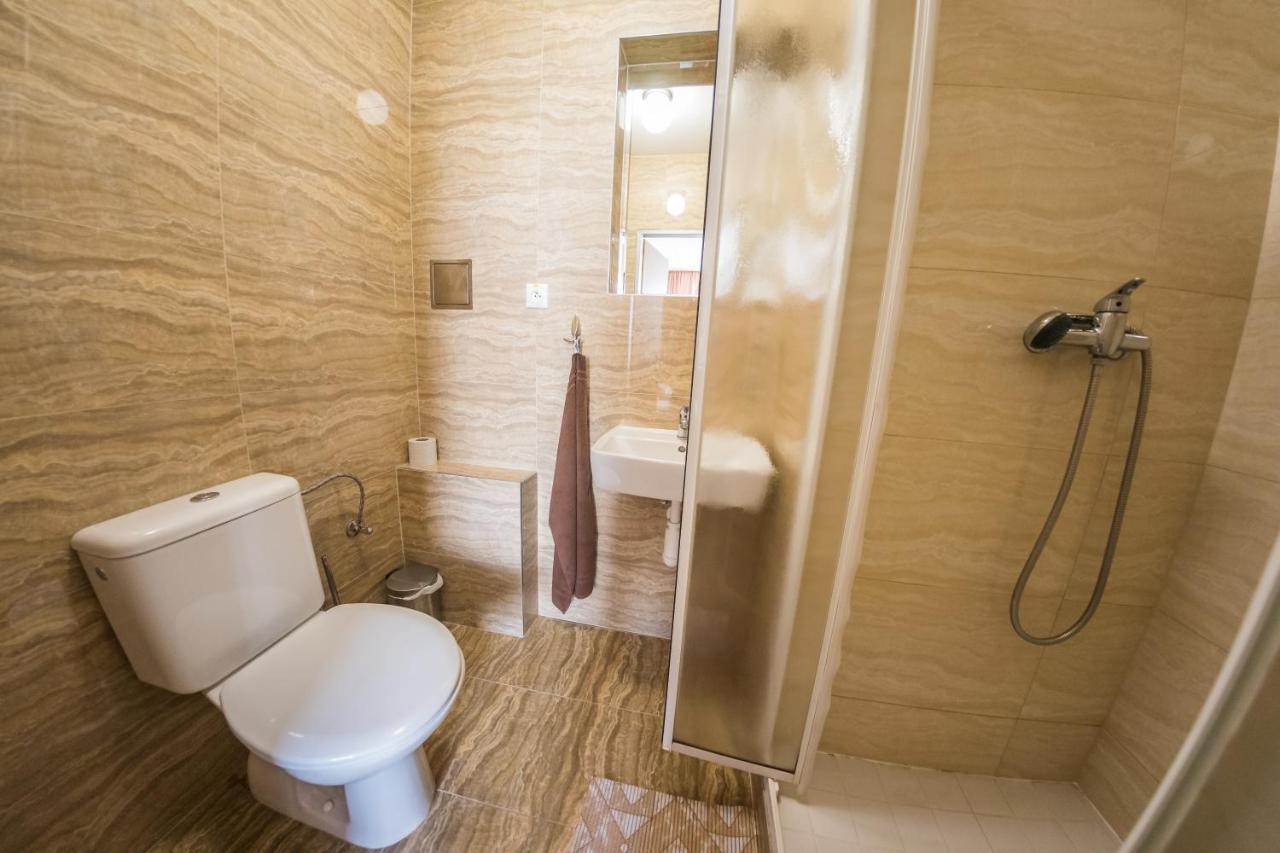 City Hotel B&B, Reception 24 7, 800M Od-From R1, Free Parking Banská Bystrica Extérieur photo